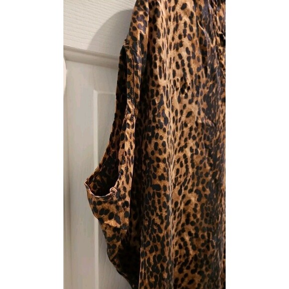 La Verite Light Top Womens Small Leppard Print Animal Flutter Sleeves - Picture 4 of 6